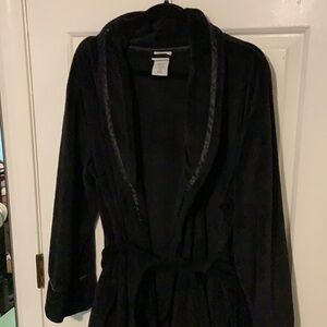 LAST CHANCE 🎁 Jaclyn Smith Black Bathrobe AS IS
